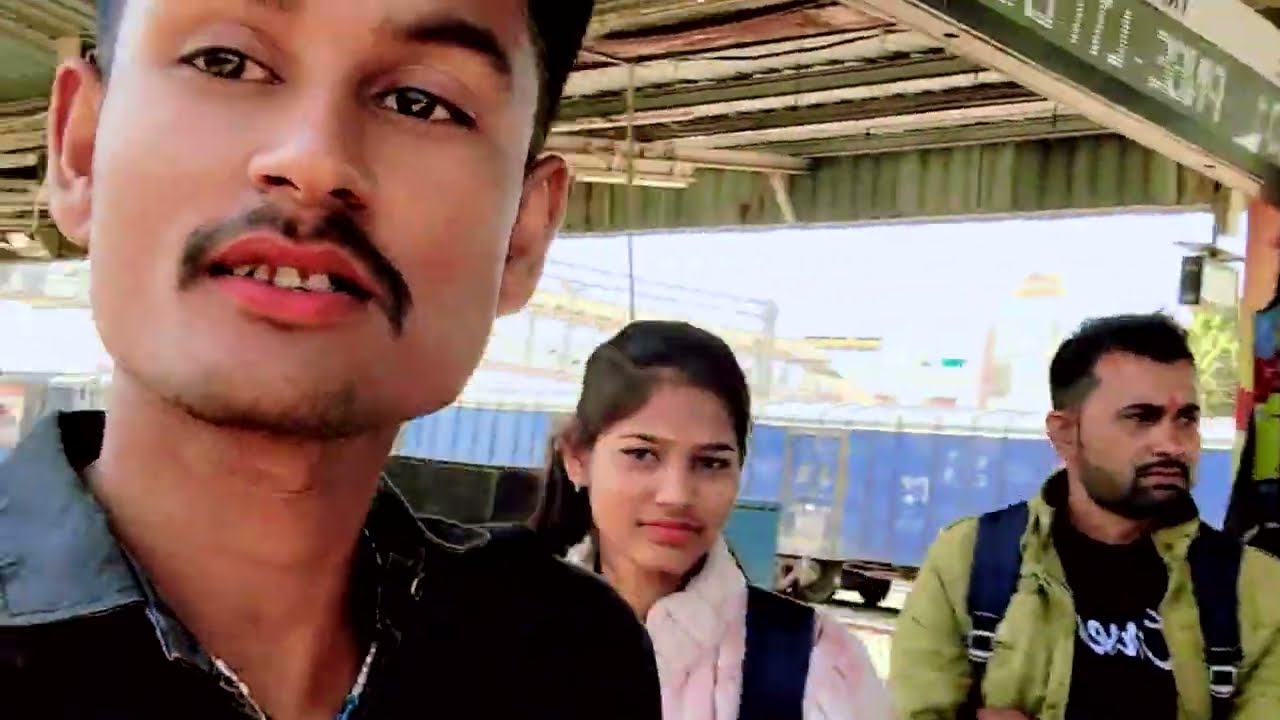 मैहर स्टेशन वीडियो पब्लिक रिएक्शन