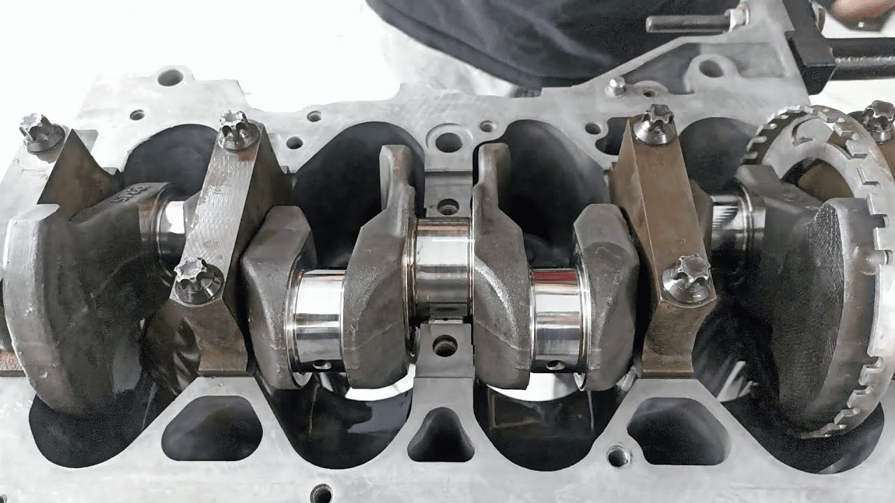 Montagem Motor Sentra 2.0 - MR20 em detalhes - Finalizado