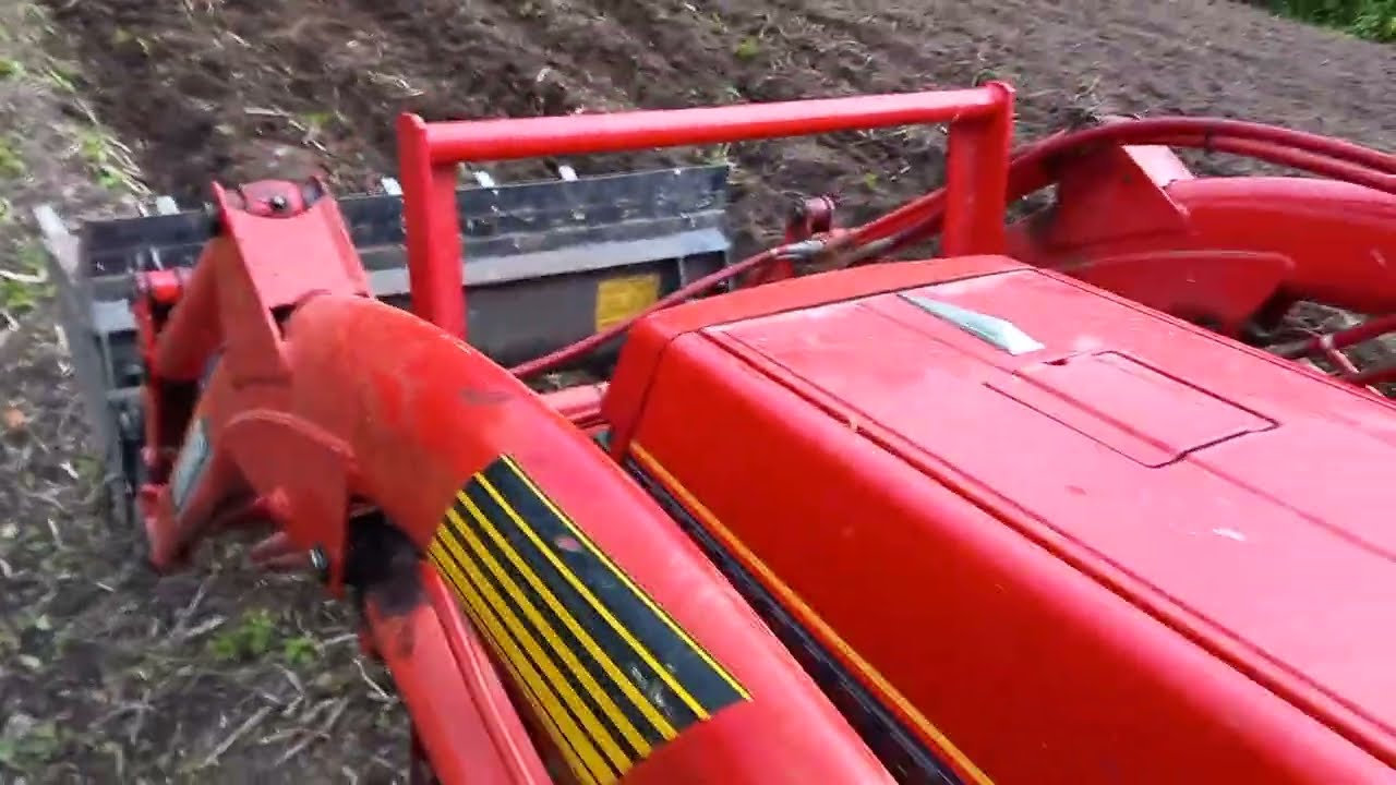 Mini traktor Yanmar FX235 i URSA kopaczka do ziemniaków