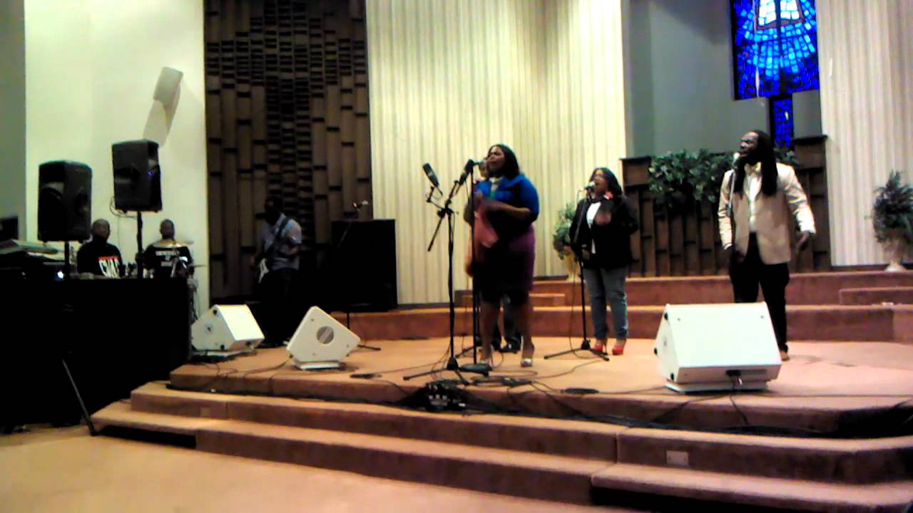 Laura Wilson ministering