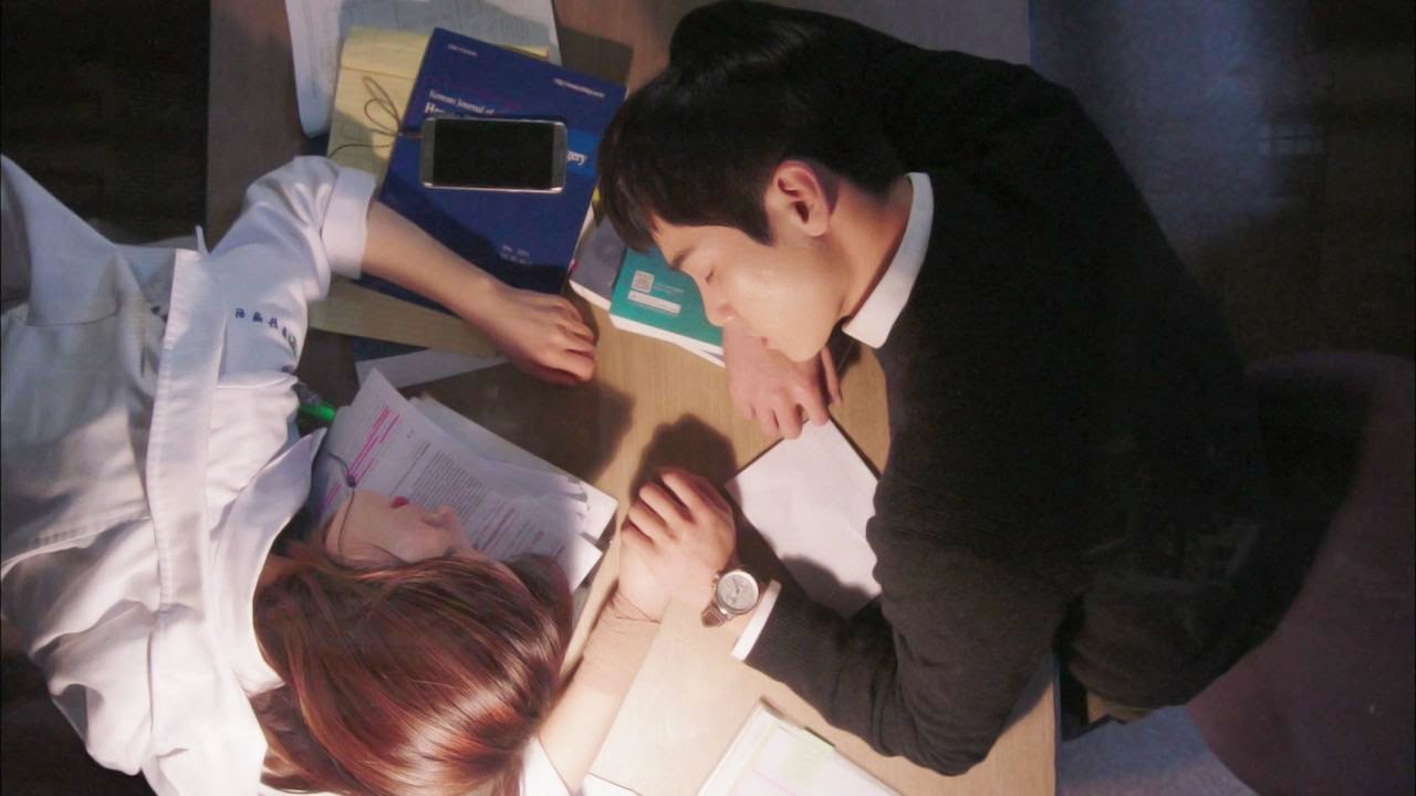 유연석, 잠든 서현진 손 꼭 잡고 꿀잠 ‘달콤 뚝뚝’ 《Dr. Romantic》 낭만닥터 EP06