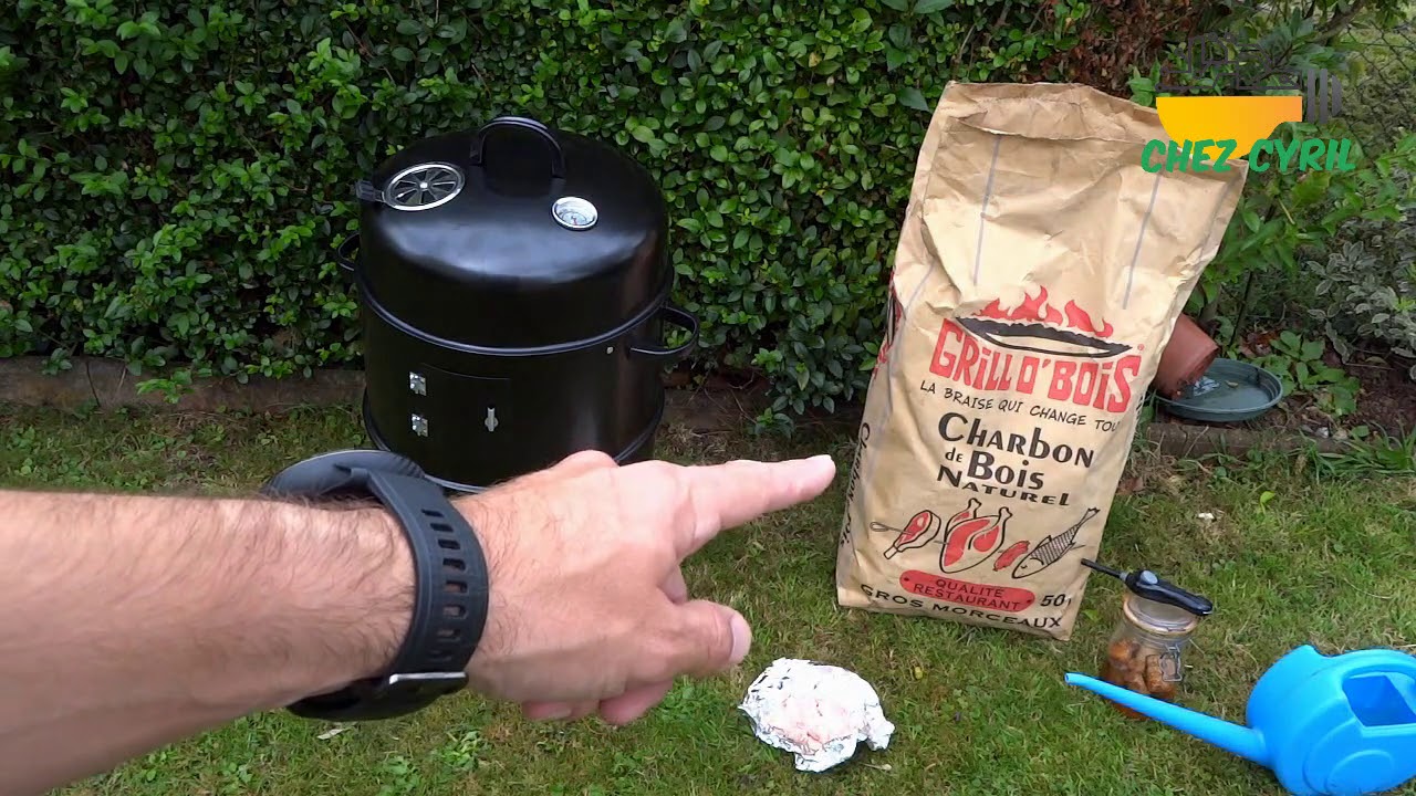 Barbecue et fumoir 2in1 en tôle fine avec 2 étages de grilles, déballage, montage et préparation