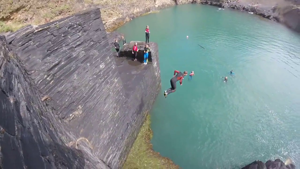The Best cliff jumping I've done so far - Blue Lagoon Wales