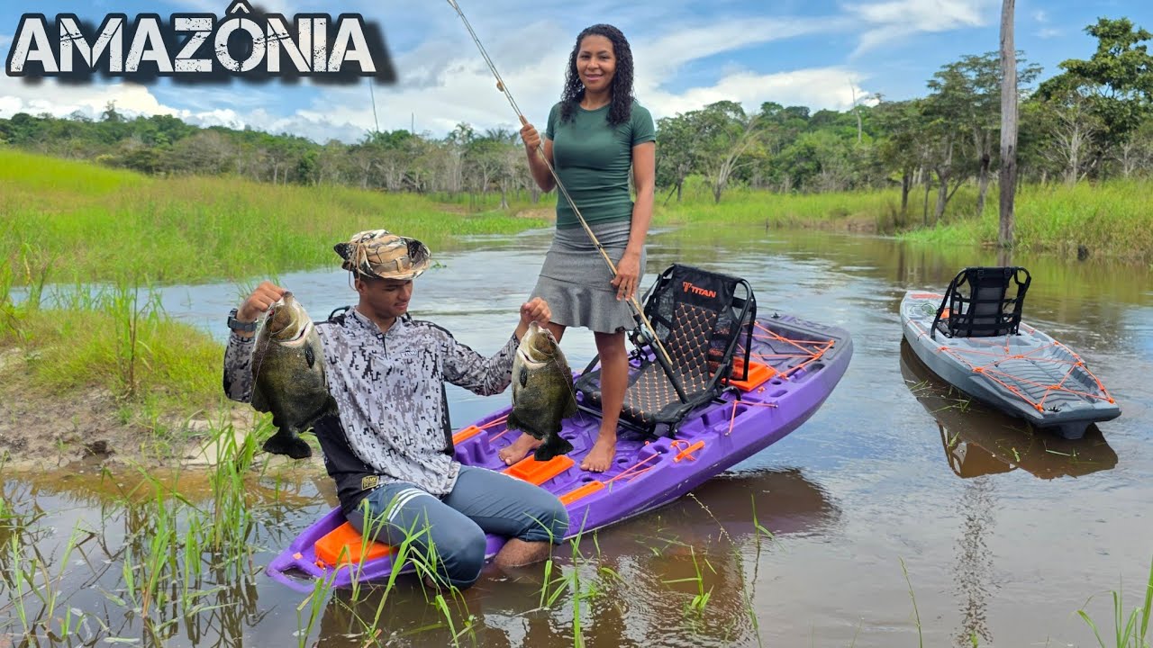 Achamos um LUGAR INFESTADO de PEIXES, PESCA RIBEIRINHA de caiaque.