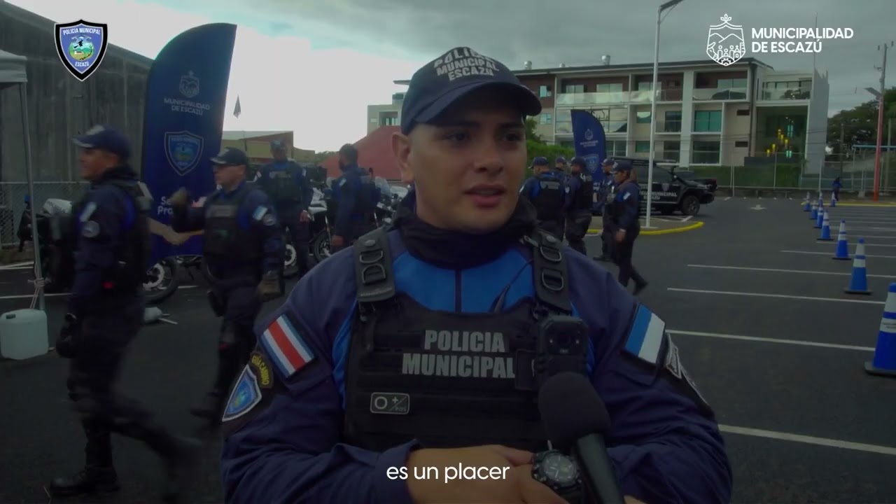 Entrega de nuevas motocicletas a la Policía Municipal de Escazú