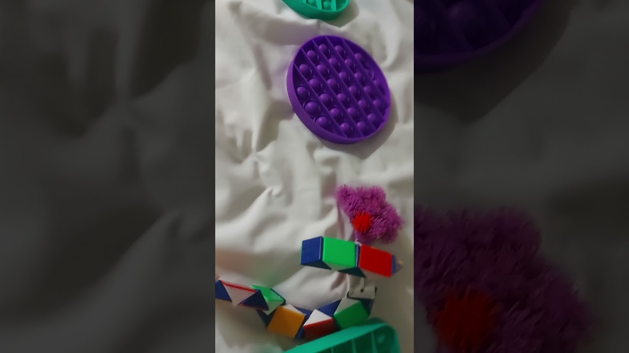 my uncle rates my fidget toys!🍇