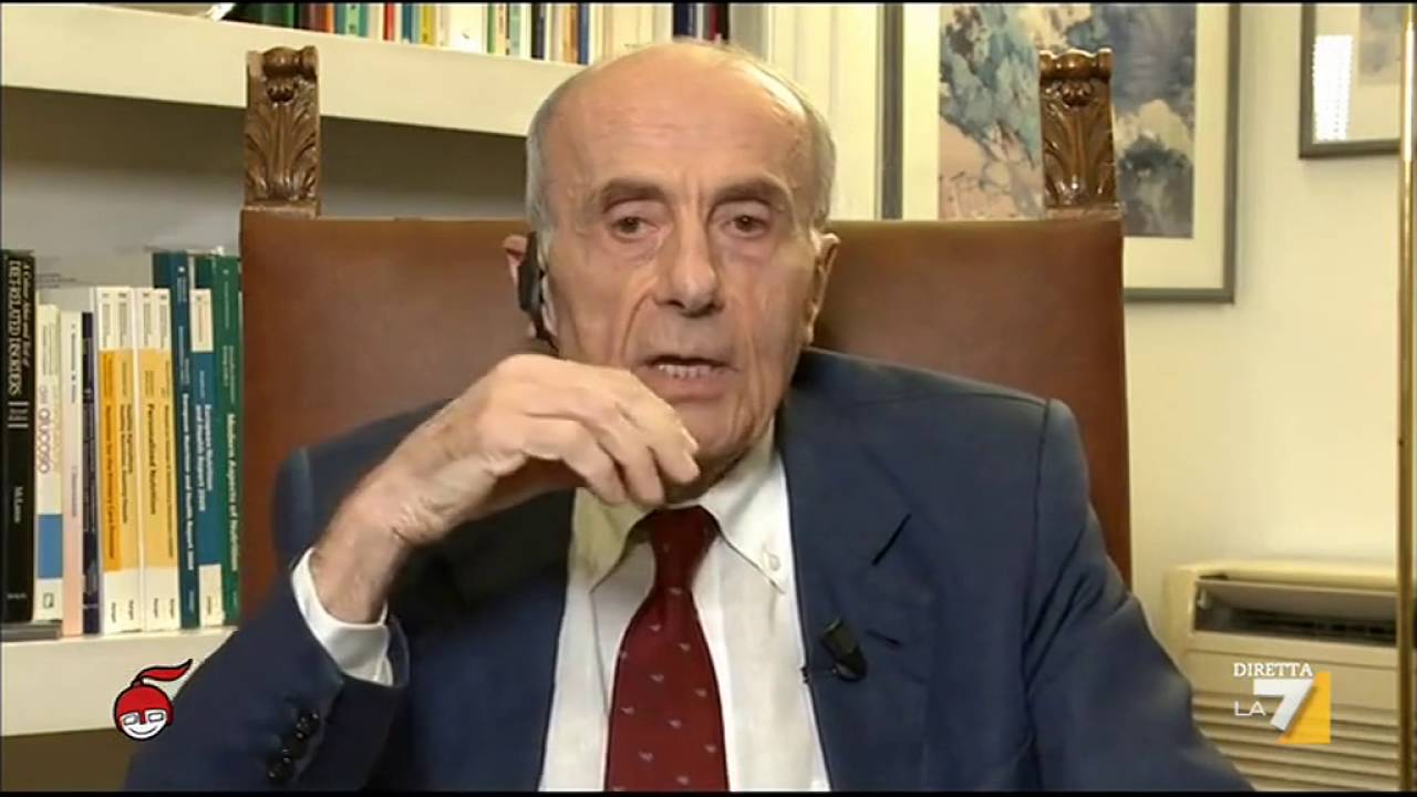 L'intervista a Marcello Ticca, docente di scienze dell'alimentazione, su cibi e falsi miti