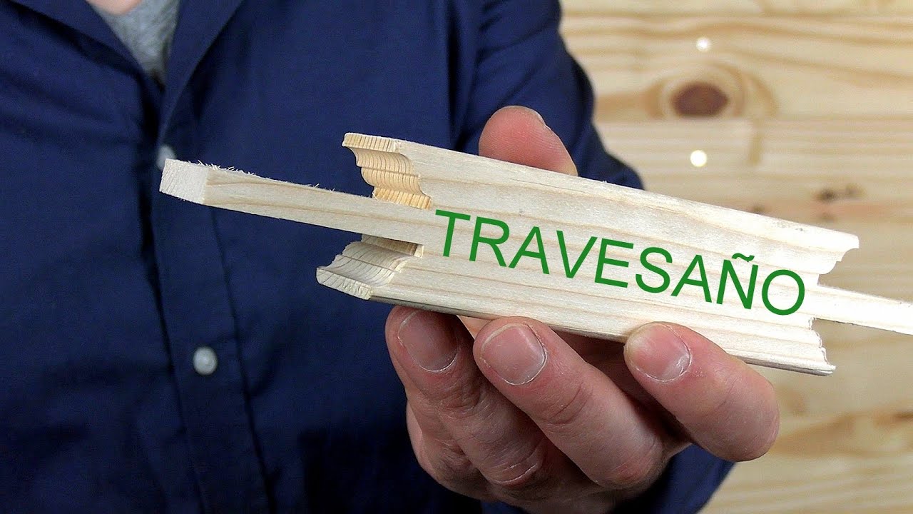 Travesaño con Espiga Larga y Moldura Invertida