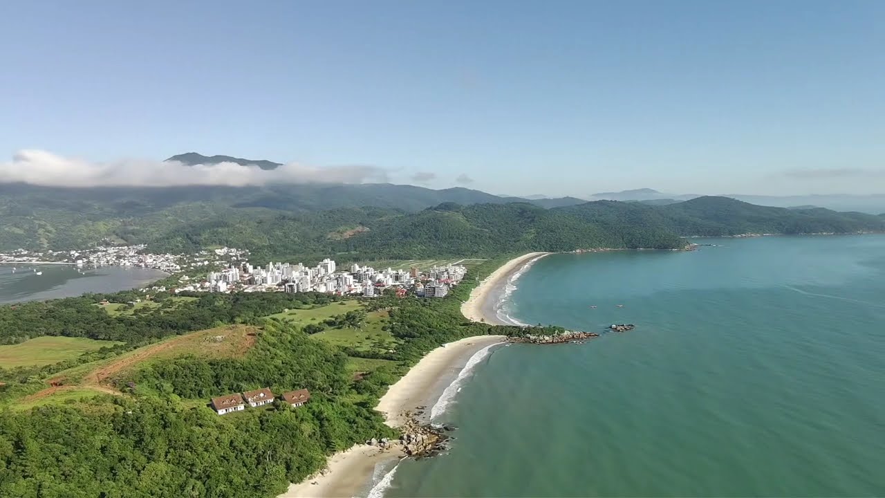 drone em Gov Celso Ramos - Praia Grande e Armação da Piedade