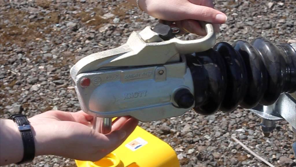 SH5415 Avon Ride Sold Secure approved hitch lock fitting video with timing