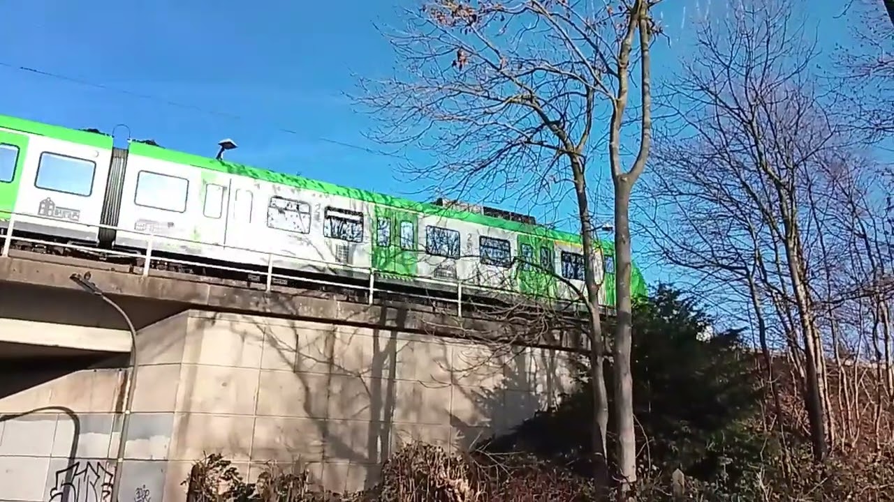 S-Bahn-Verkehr in Dortmund-Kley – City Railway Traffic in Dortmund-Kley