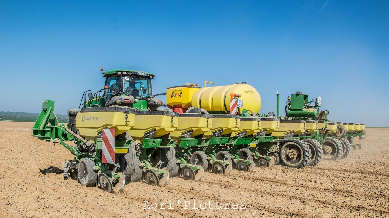 Semis de Maïs 2017 unique en France avec un John Deere 8360r & John Deere 1775 NT