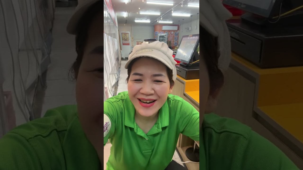 「🌹Hồng Quyên sắc rau chuẩn bị ngày mai công việc làm hoài không hết🤫