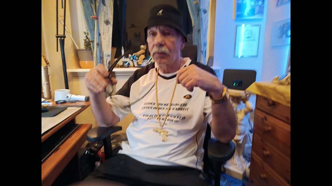 Di 19 Uhr sei bereit ist Roller Rolf Zeit !