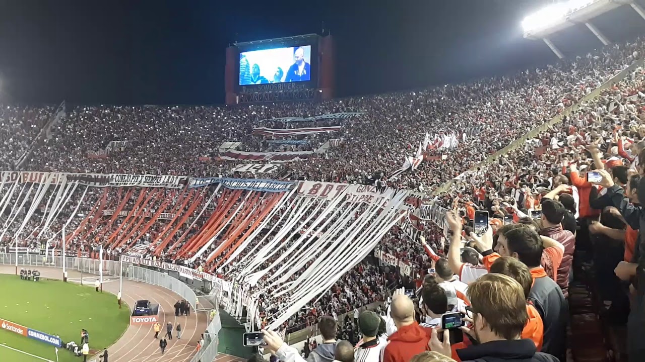 Borracho, siempre voy descontrolado.