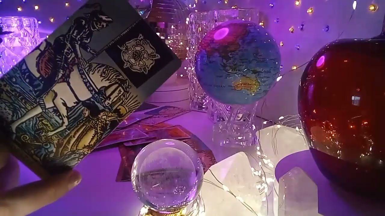 LIBRA 😍 LE FASCINAS Y CUANDO HABLES ACTUARÁ DE UNA FORMA INESPERADA 🤯🩷