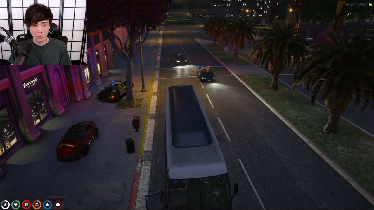 Yuno & 4T Dodge A Bullet... [NoPIxel GTA RP] (CLIP)
