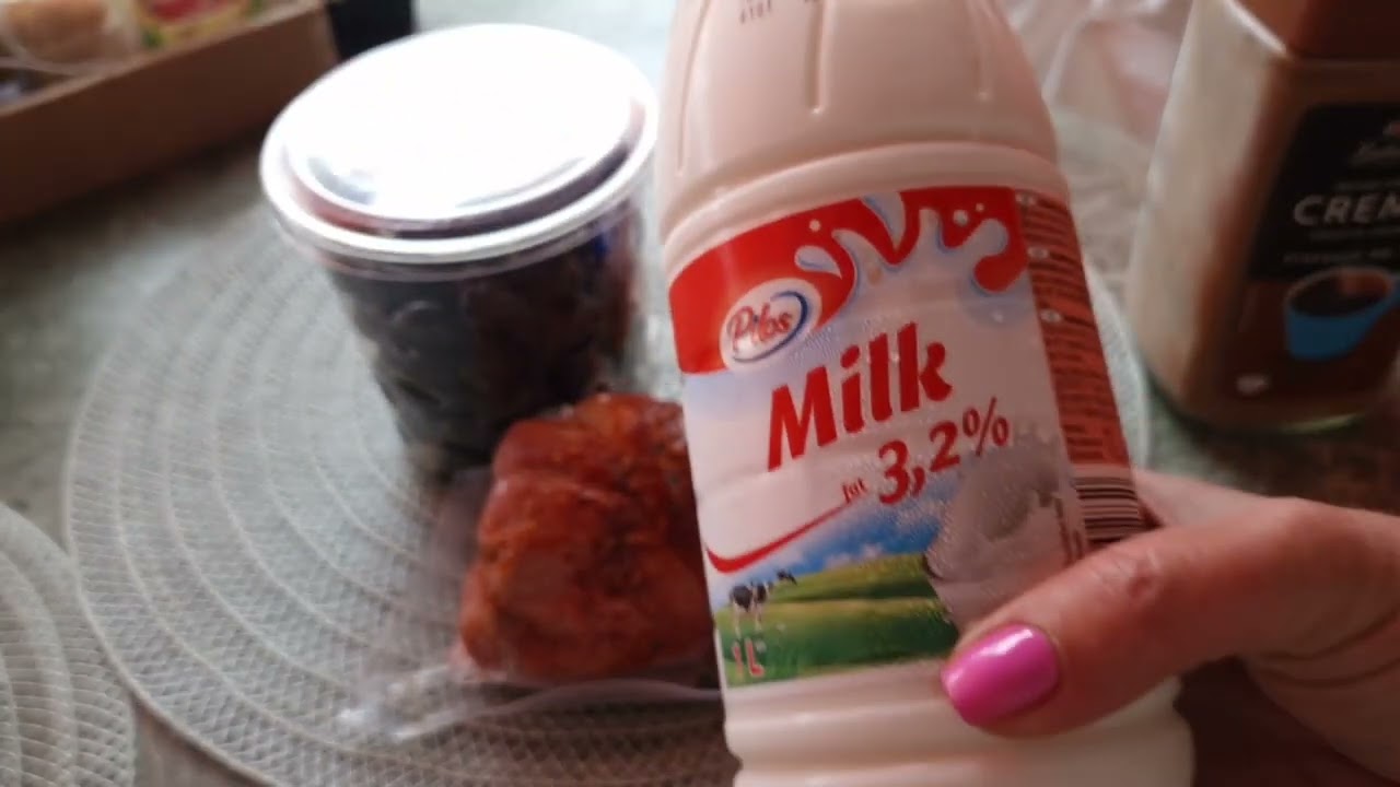 Эстония,сдали бутылки- купили молоко. А в магазине Lidl опять красивые цены. Муж 