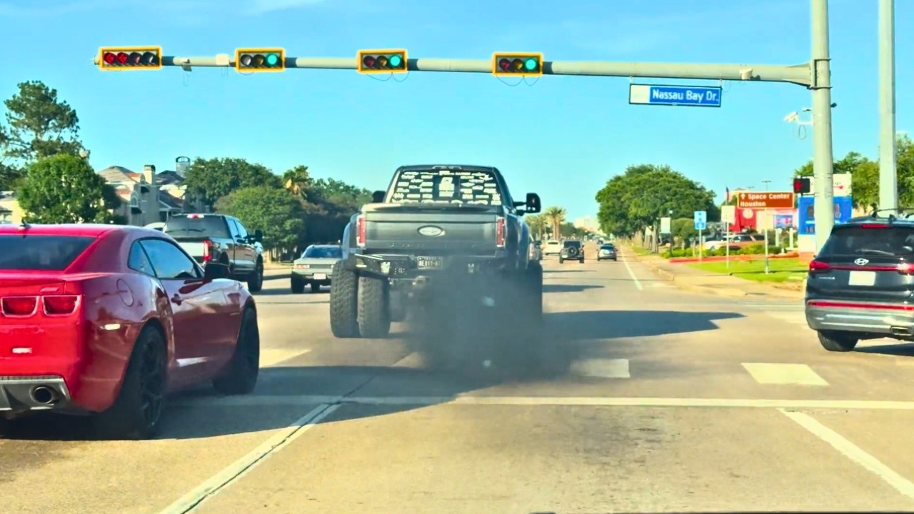IDIOTS IN CARS #191