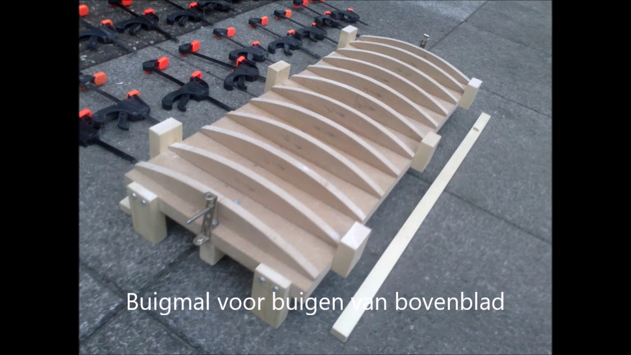 Nyckelharpa  - film over de bouw -