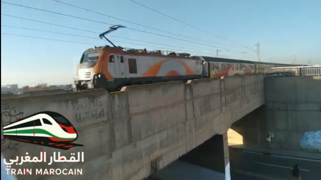Locomotive-E-1466- محطة الكليات القطار باتجاه مدينة آسفي