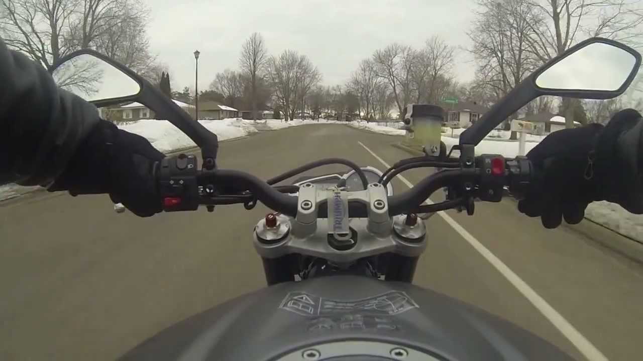 2013 Street Triple R