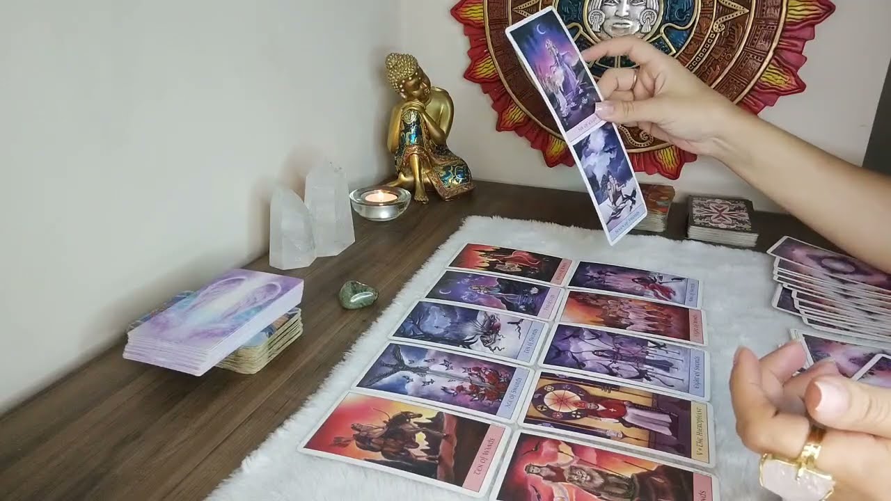 Quais as REAIS INTENÇÕES dele (a) comigo? 🤔 Vale a pena eu investir? TAROT 🔮❤️
