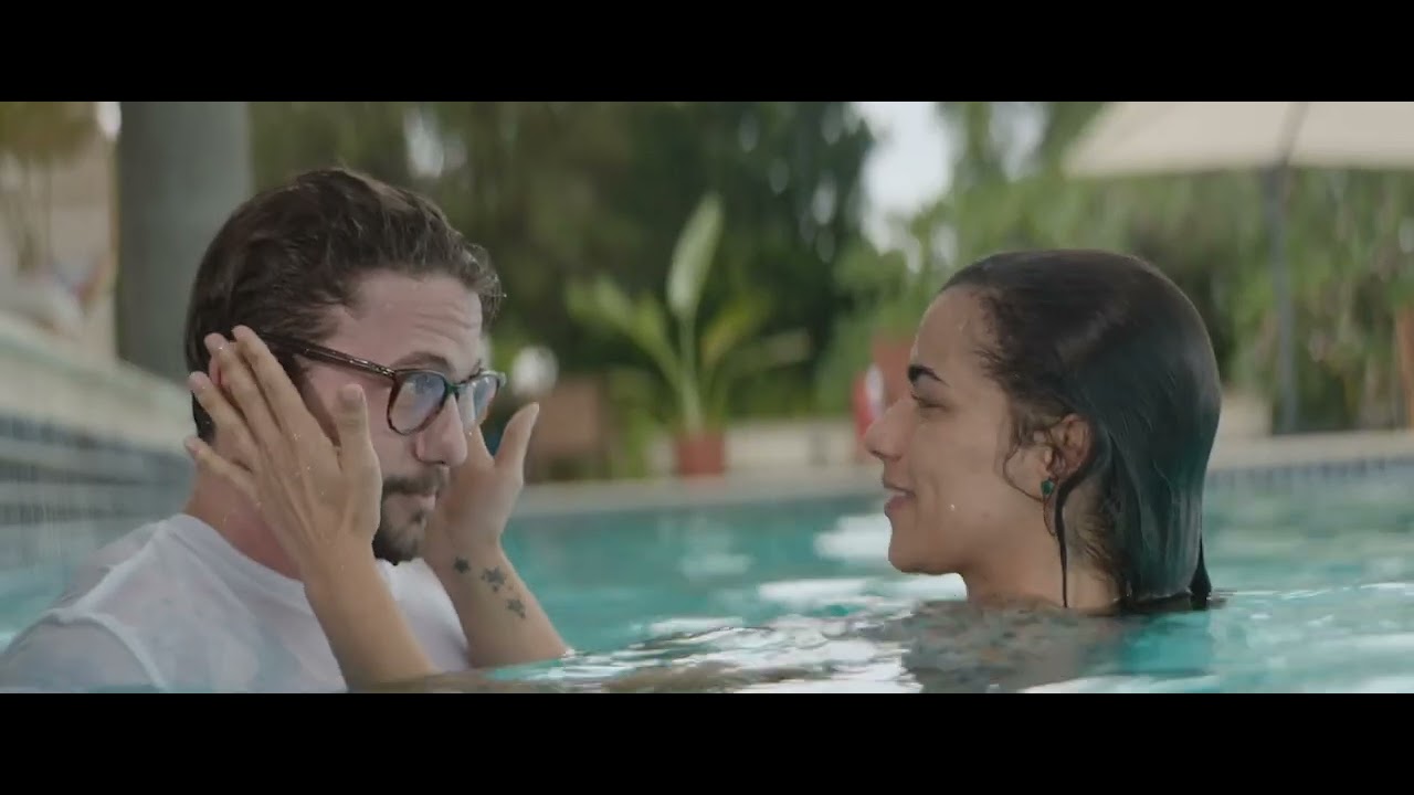 Books anda Drinks - Tráiler oficial.