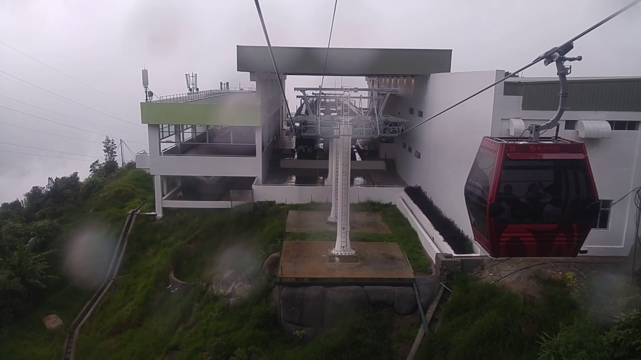 Genting Highlands Awana Skyway Gondola Cable Car (Sky Avenue to Awana , Descend)