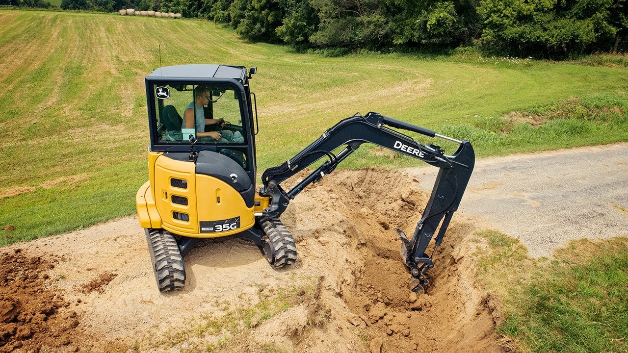 Installing Culvert Pipe - John Deere 35G