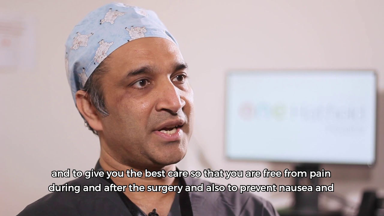 What is the role of an anaesthetist?