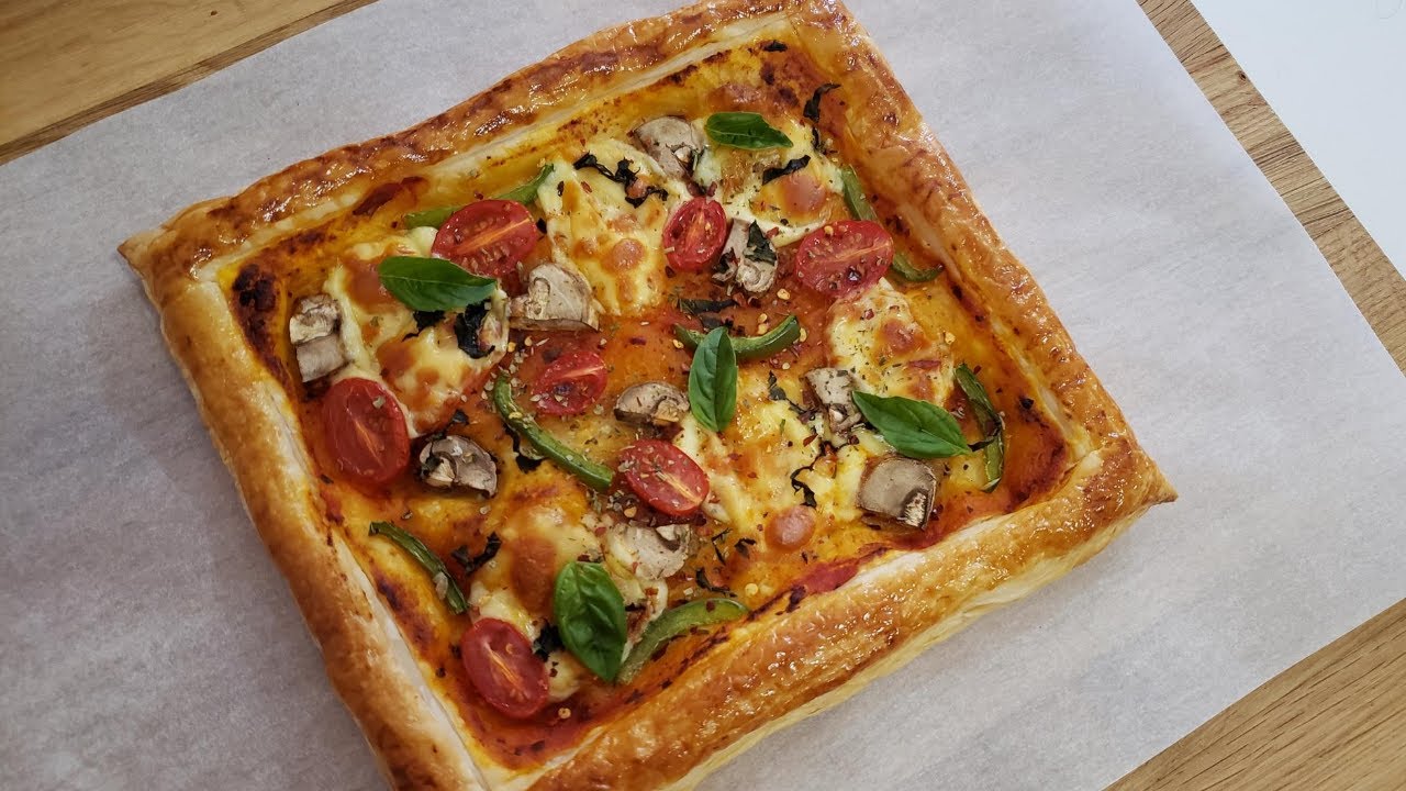 Puff pastry pizza