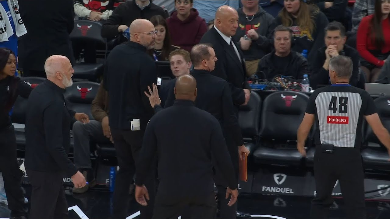 Scott Foster ejected Jason Kidd for trying to challenge the goaltending call