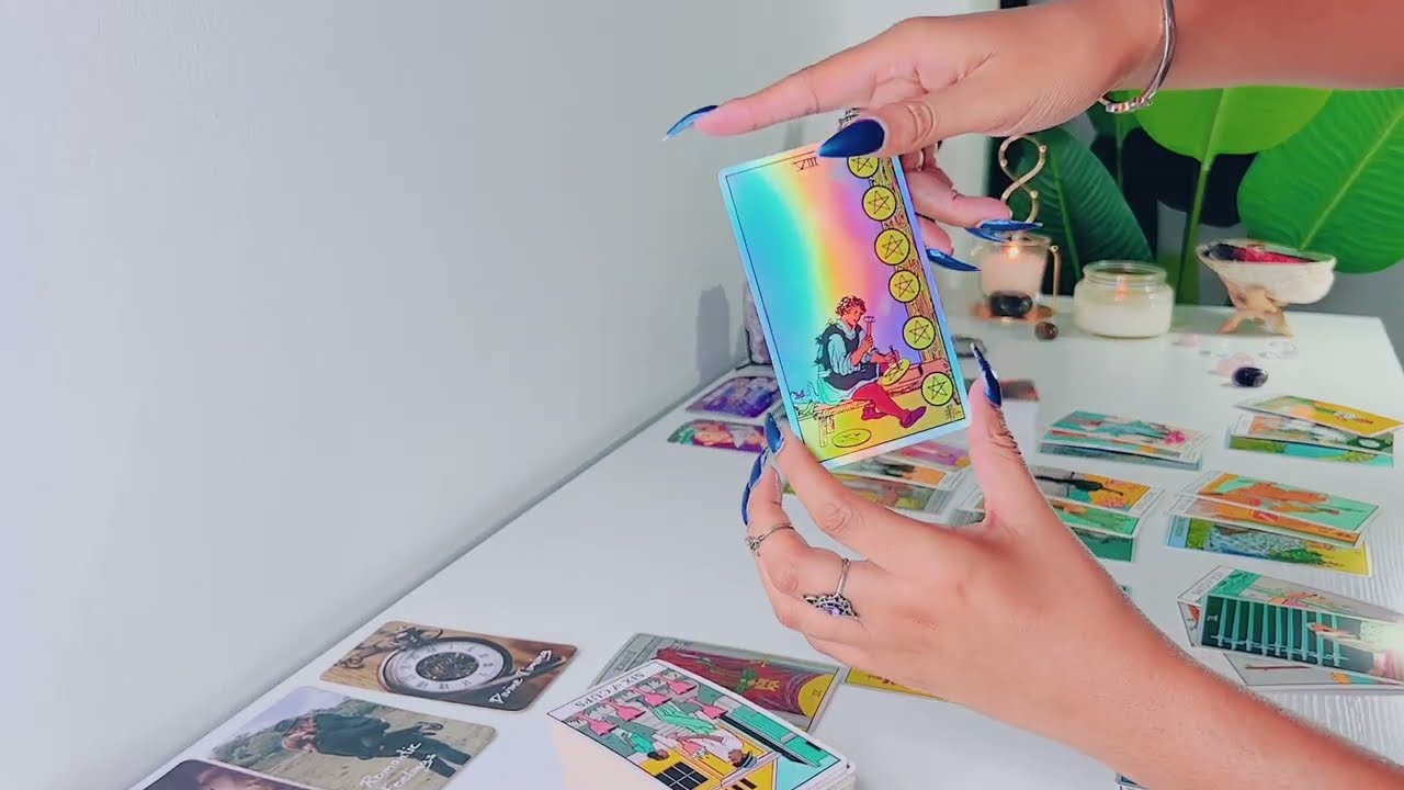 Capricorn | They've Found A Reason To Reach Out To You 👀 .. - Capricorn Tarot Reading