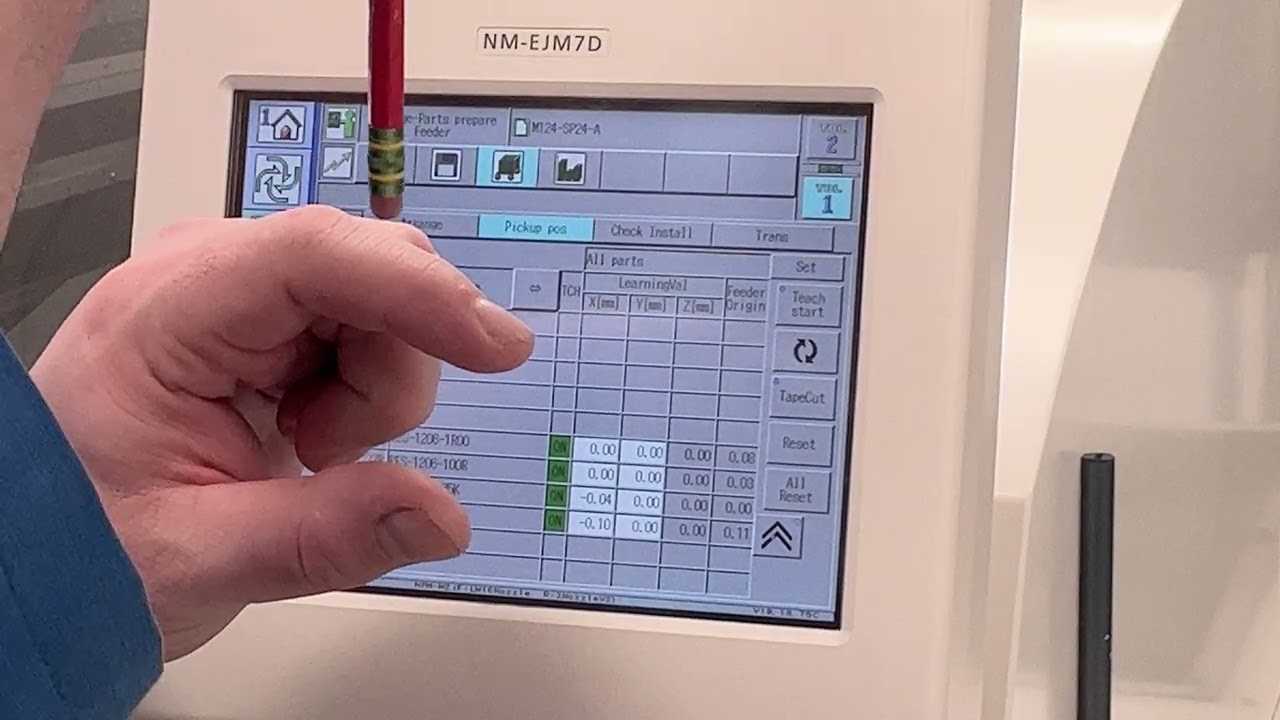 Teaching students about SMT Pick & Place issues on the Panasonic NPM-W2