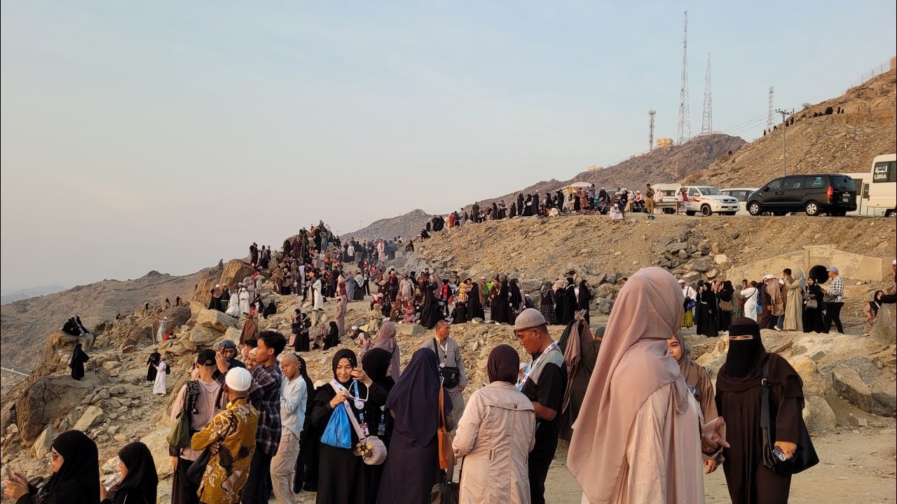 জাবাল হাজ্জামা (Jabal Hajjamah) 🌄