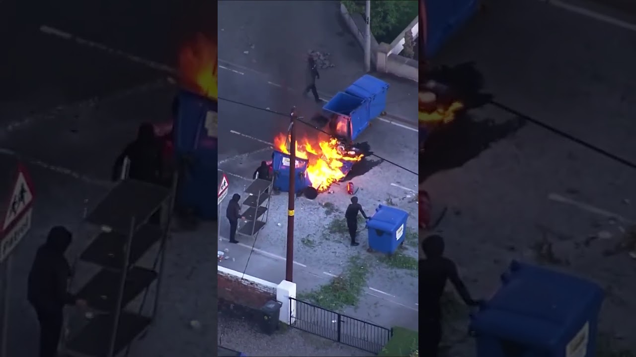 Police in Belfast used water cannons during the second night of unrest #news #belfast