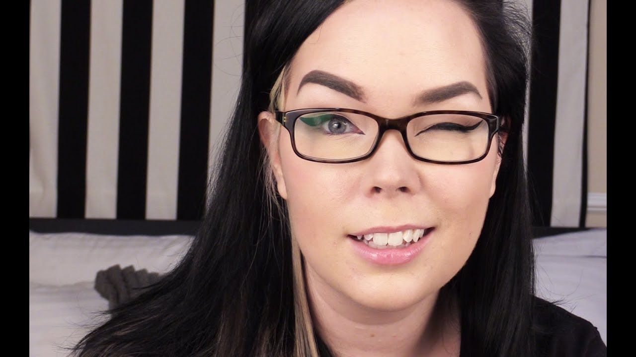►Makeup Tips and Tricks for Glasses!►Sponsored by Glassesusa.com
