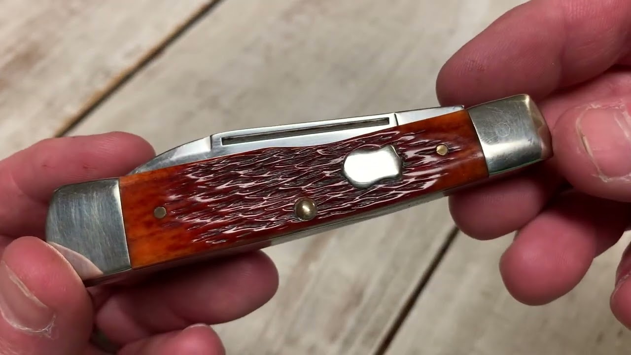 2005 Case Brothers Cutlery Co. 62130 USA gunstock chestnut bone pocket knife Case XX badge Shield