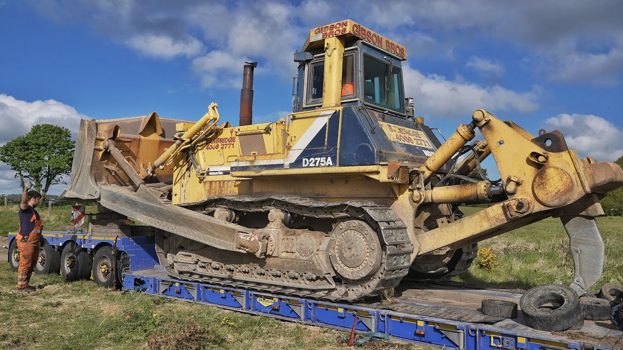 Komatsu 50 tonne Dozer Heavy Haul