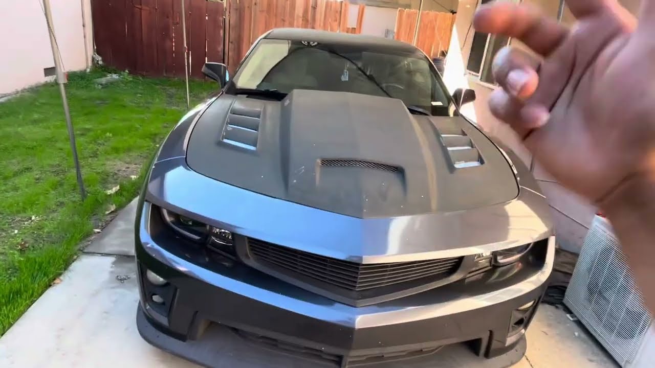 Cómo solucionar Luz de bolsa de aire encendida (Chevrolet Camaro) 2011