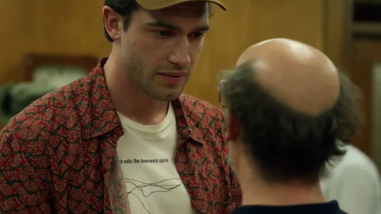 Jorge Salcedo saves Pallomari from DEA search | Narcos 3x03