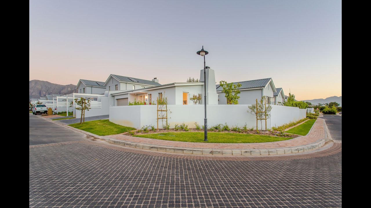 3 Bedroom House for sale in Paarl| Pam Golding Properties