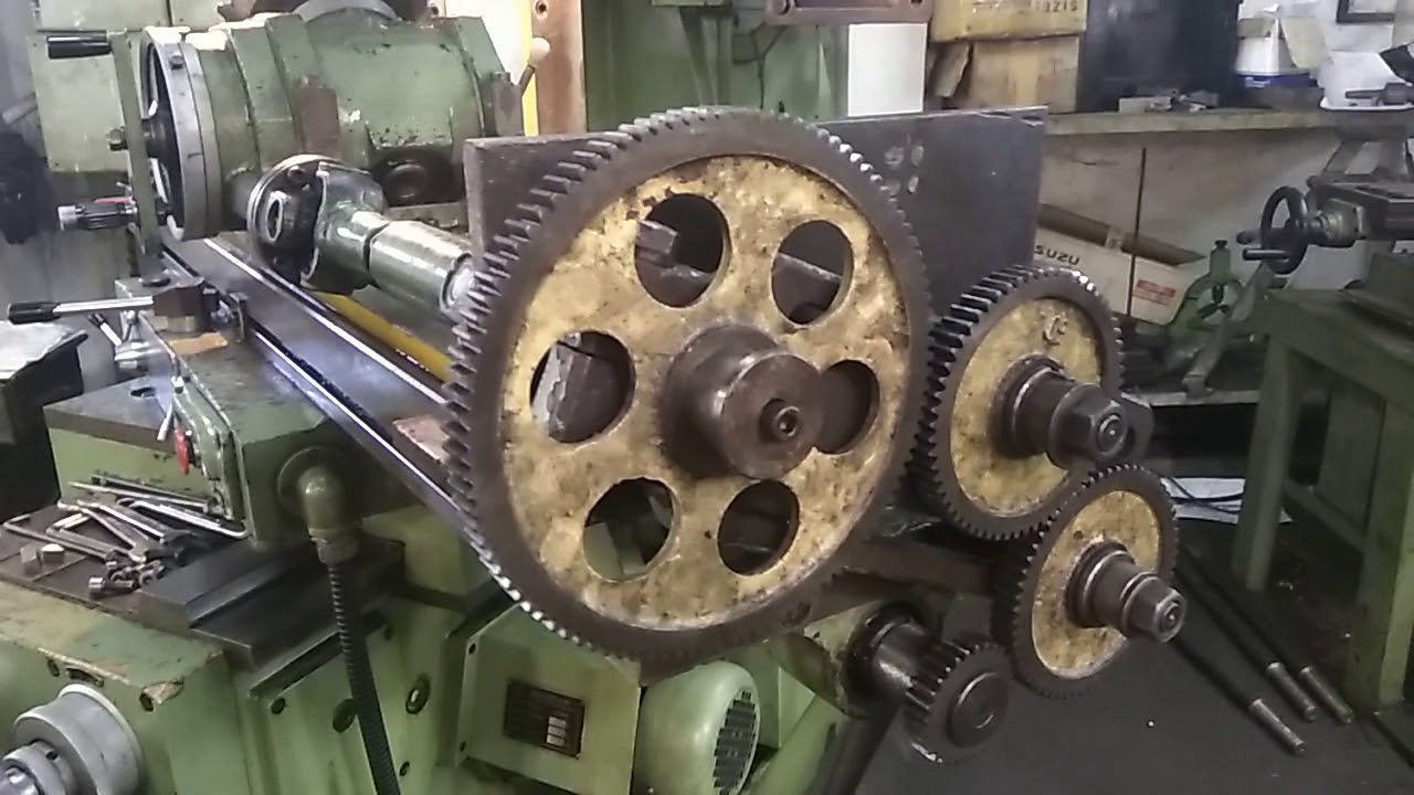 Universal Milling machine..., (Mesin frais) helical gear