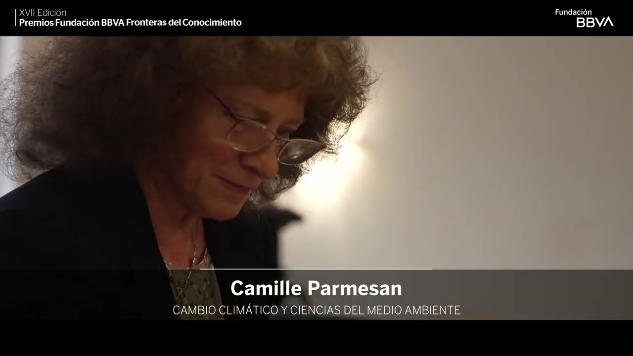 Los galardonados de los XVII Premios Fronteras del Conocimiento firman el Libro de Honor de la FBBVA