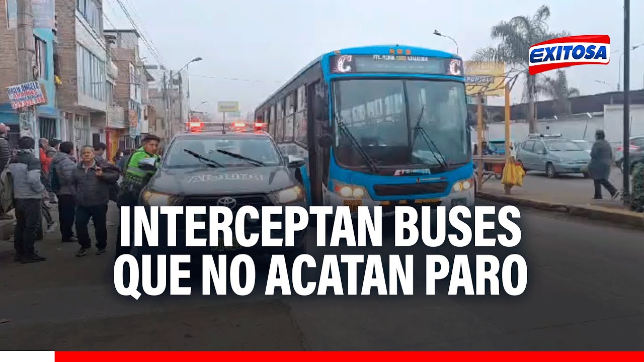 🔴🔵Paro de transportistas: Manifestantes revientan llanta de bus que no acató paro y bajó a pasajeros