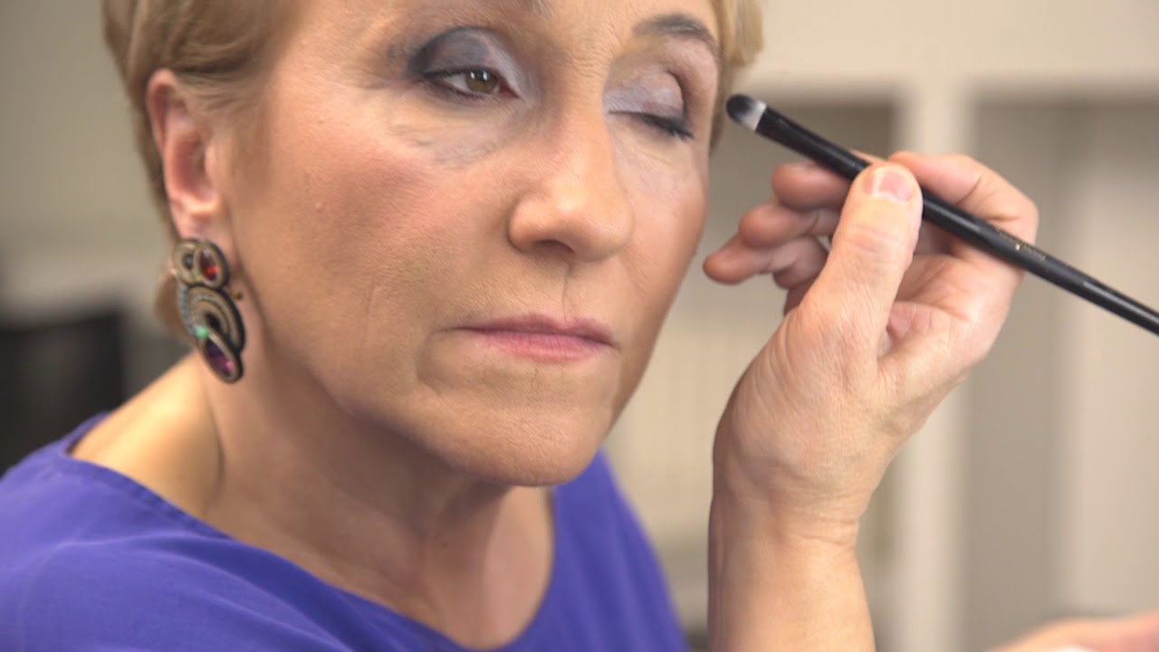 Che Trucco Abbinare al Vestito Blu