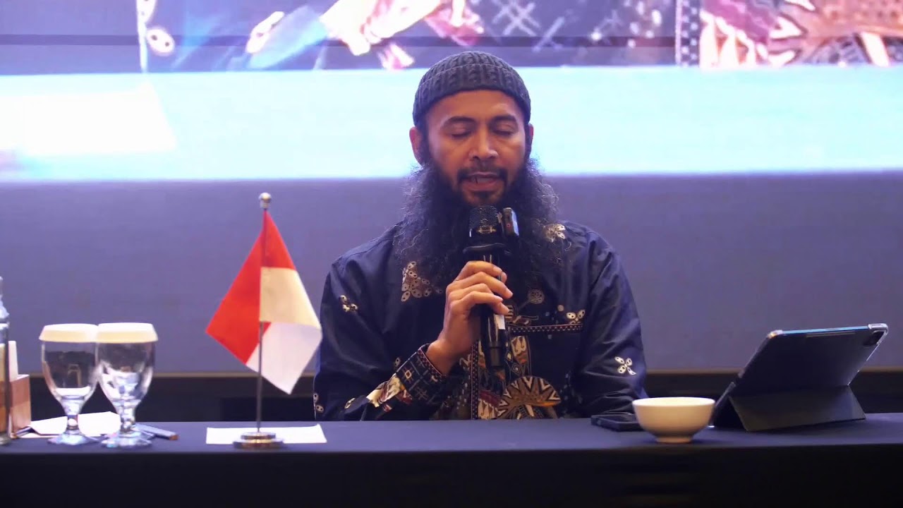 Ustadz Dr. Syafiq Riza Basalamah, Ma - Cantik Liar Dan Dalam