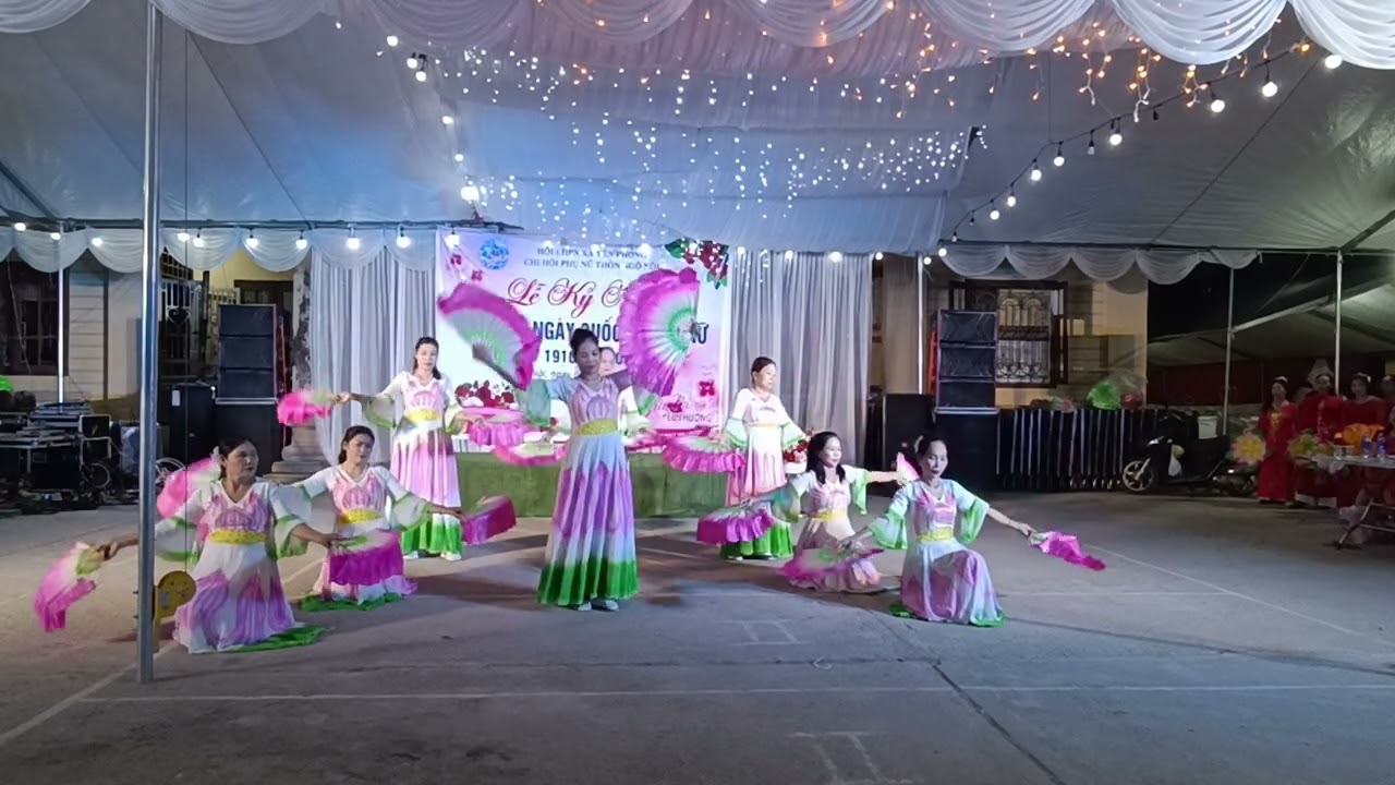 VN Ngô Nội Múa Làng Lúa Làng Hoa 
