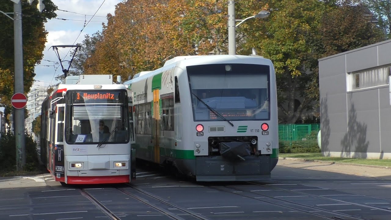 Train & Tram share same track: streetrunning train in Germany